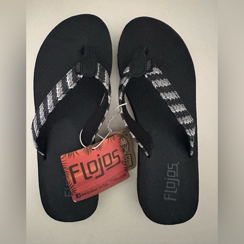 NWT Women’s Flojos Flip Flops size 6